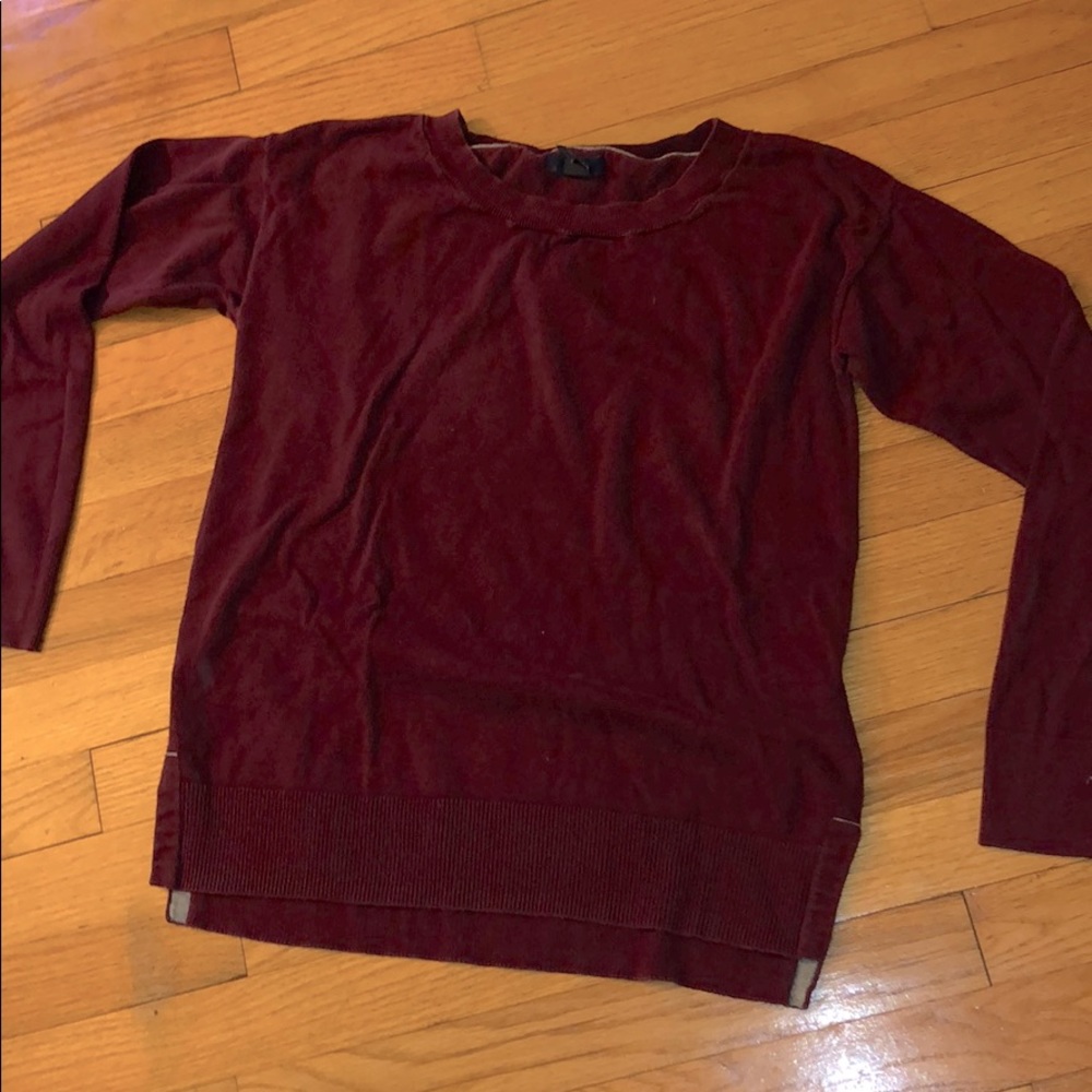 Burgundy long sleeve Sweater